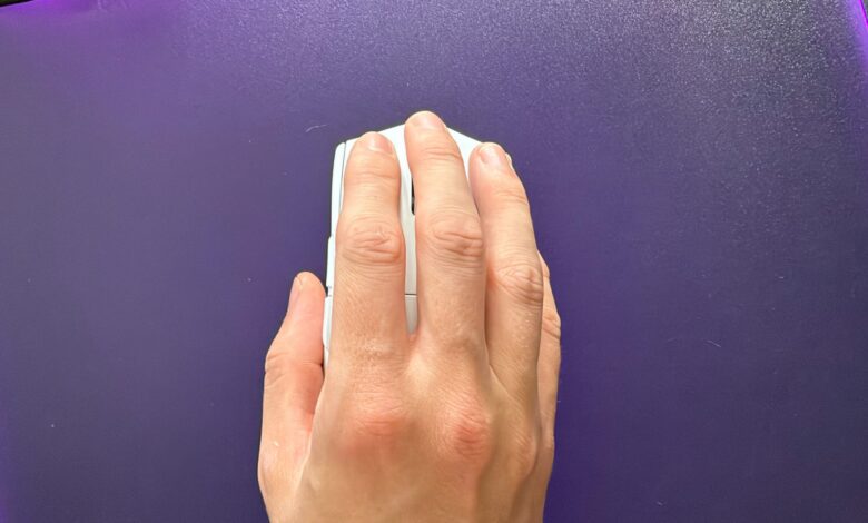 Micropost: I use my ring finger for right mouse button. Am I okay? Micropost: I use my ring finger for right mouse button. Am I okay?