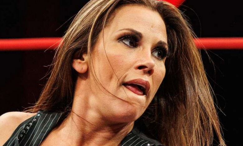 Mickie James Reveals Time & Reason She Nearly Quit WWE Mickie James Reveals Time & Reason She Nearly Quit WWE