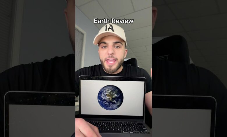 Earth Review 🌍